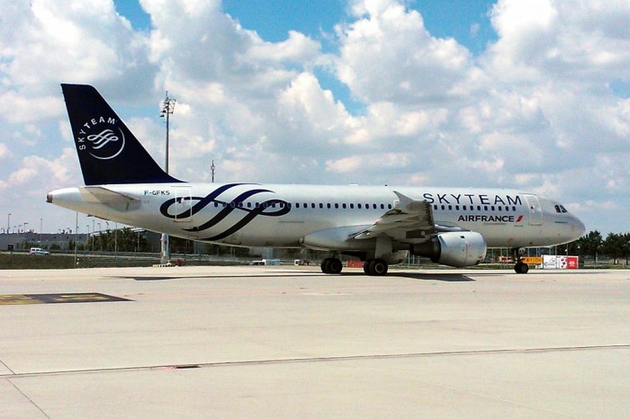 Airbus A320-200, F-GFKS, Air France.jpg